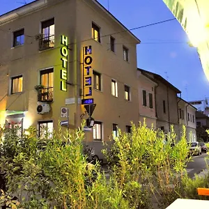 Hotel Dover **